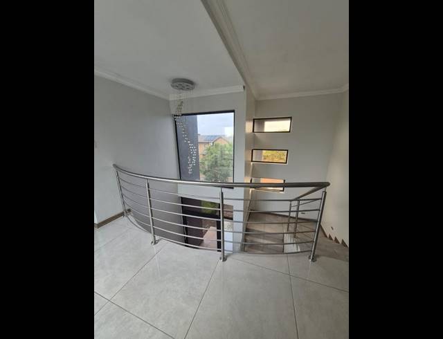 5 BEDROOM PROPERTY TO RENT IN ELDO RIDGE
